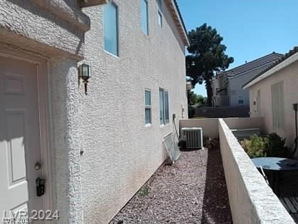 70 Belle Essence Avenue, Las Vegas, NV 89123 — photo 2