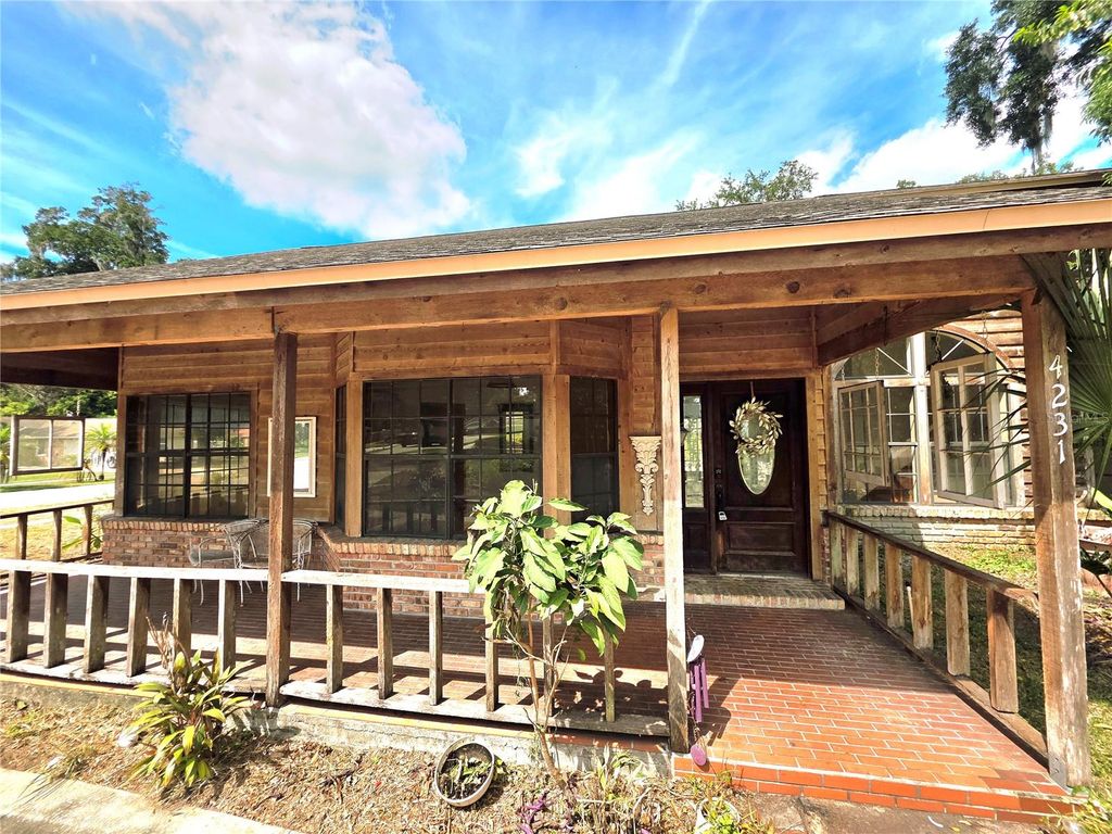 Image 19 of property listing at 4231 TALL TREE DRIVE, Orlando, FL 32810