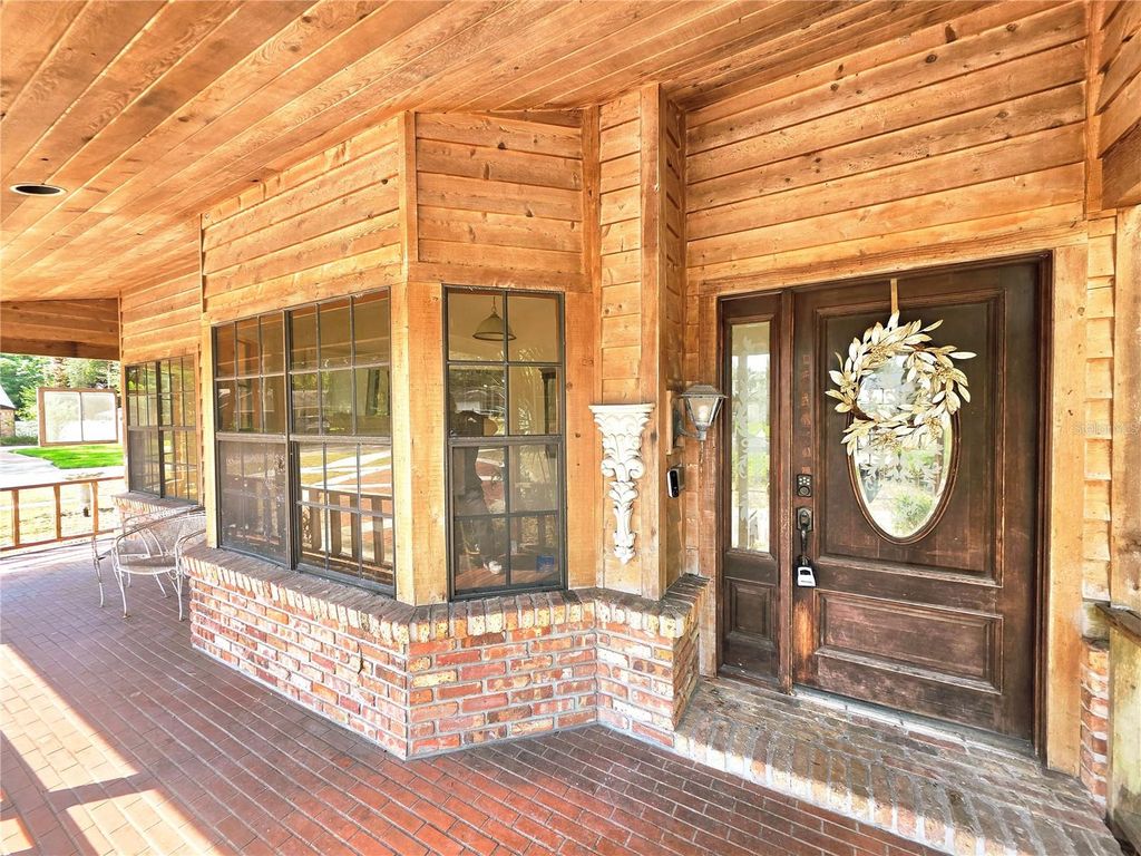 Image 21 of property listing at 4231 TALL TREE DRIVE, Orlando, FL 32810