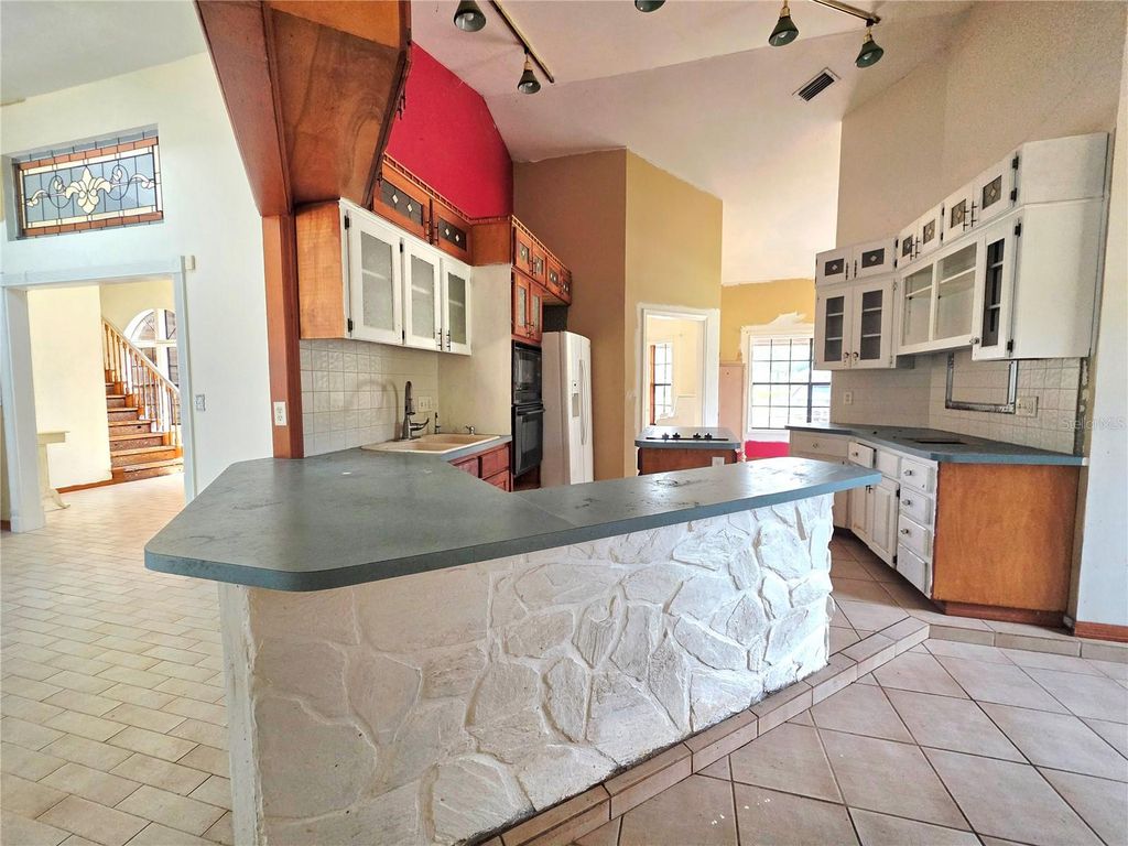 Image 36 of property listing at 4231 TALL TREE DRIVE, Orlando, FL 32810