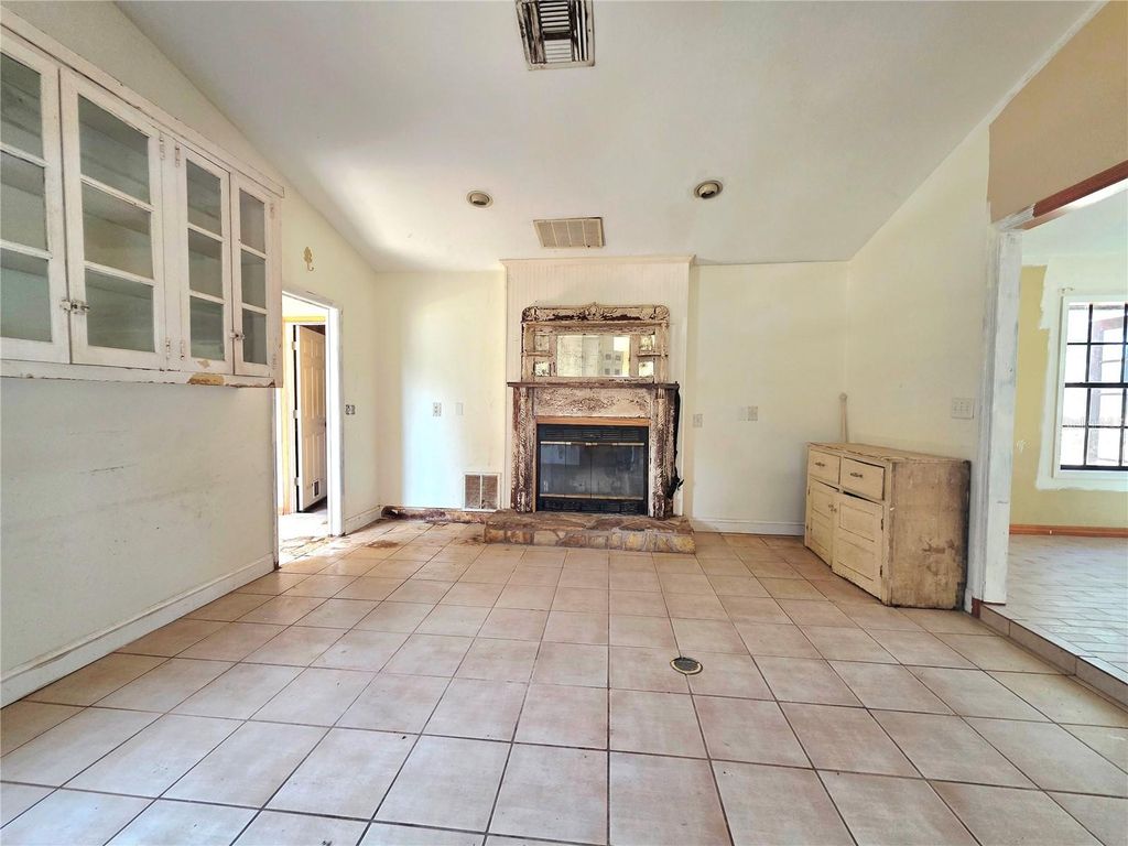 Image 39 of property listing at 4231 TALL TREE DRIVE, Orlando, FL 32810