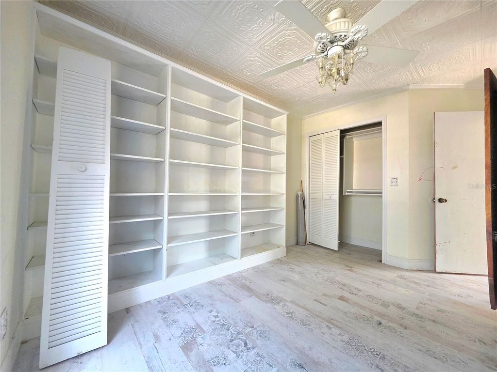 Image 54 of property listing at 4231 TALL TREE DRIVE, Orlando, FL 32810