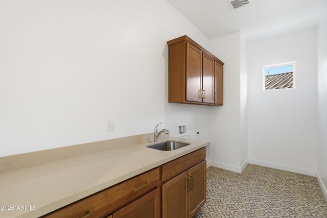 21461 W MEADOWBROOK Avenue, Buckeye, AZ 85396