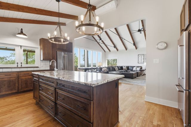 220 Summit Pointe Lane, Smithville, TN 37166