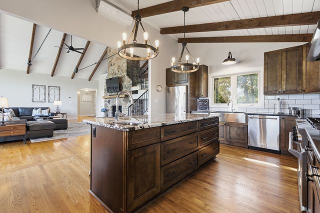 220 Summit Pointe Lane, Smithville, TN 37166