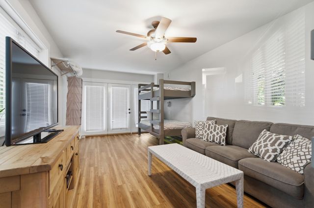 220 Summit Pointe Lane, Smithville, TN 37166