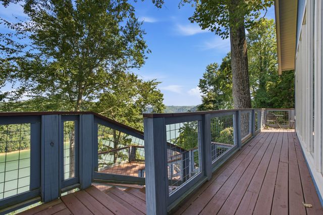 220 Summit Pointe Lane, Smithville, TN 37166
