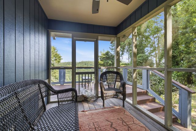 220 Summit Pointe Lane, Smithville, TN 37166