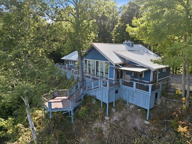 220 Summit Pointe Lane, Smithville, TN 37166