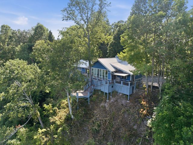 220 Summit Pointe Lane, Smithville, TN 37166