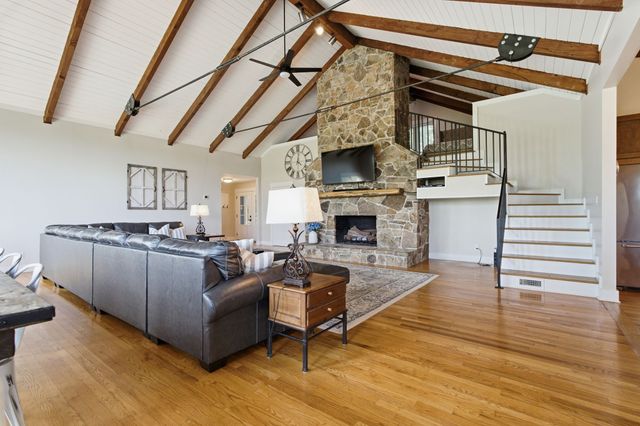 220 Summit Pointe Lane, Smithville, TN 37166