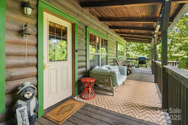 898 Morgan Hill Road, Black Mountain, NC 28711