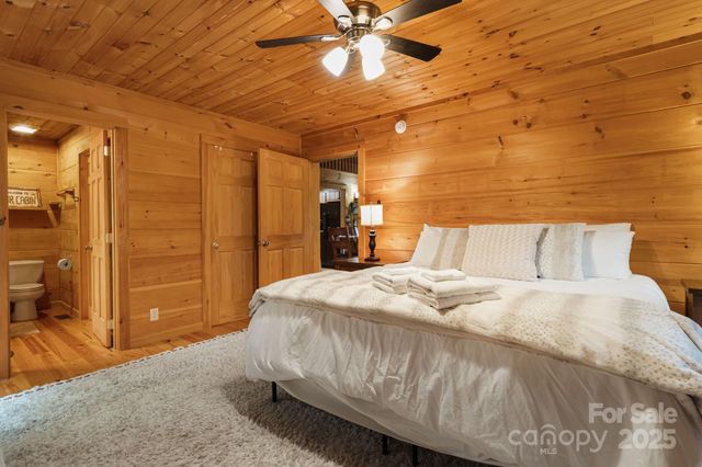 898 Morgan Hill Road, Black Mountain, NC 28711