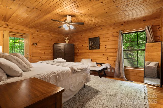 898 Morgan Hill Road, Black Mountain, NC 28711