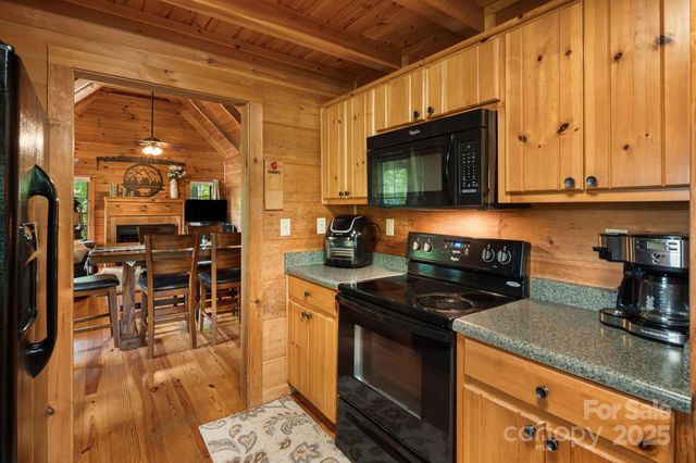 898 Morgan Hill Road, Black Mountain, NC 28711