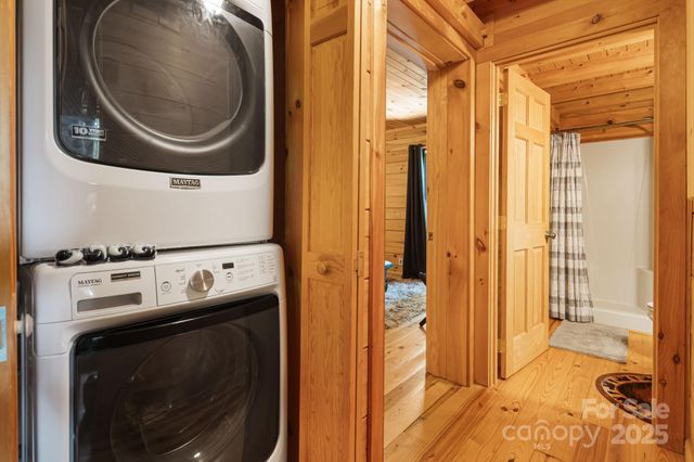 898 Morgan Hill Road, Black Mountain, NC 28711