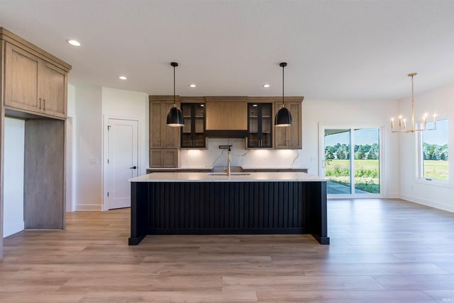 2217 Golfview Drive, Auburn, IN 46706