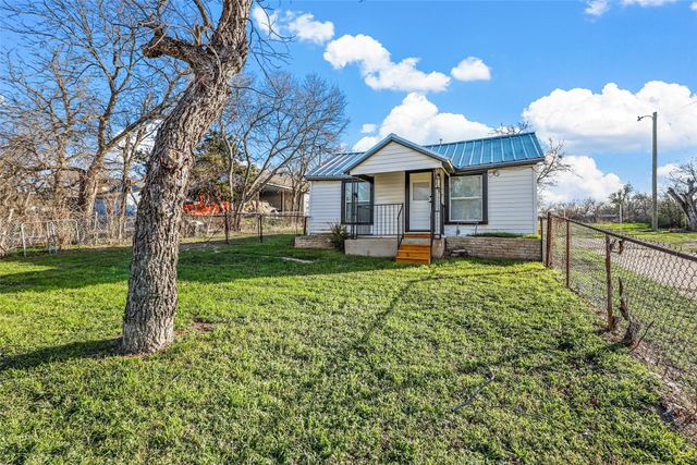 1310 N Rusk Street, Weatherford, TX 76086