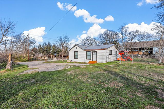 1310 N Rusk Street, Weatherford, TX 76086