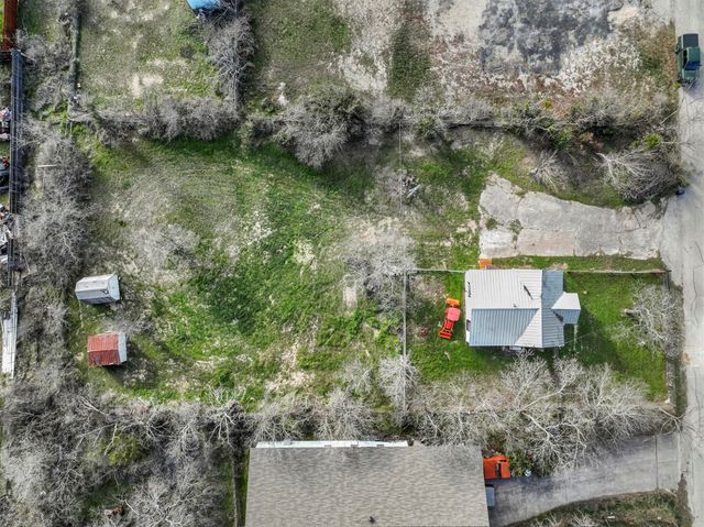 1310 N Rusk Street, Weatherford, TX 76086