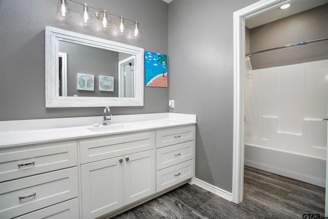 18352 Timber Oaks, Lindale, TX 75771