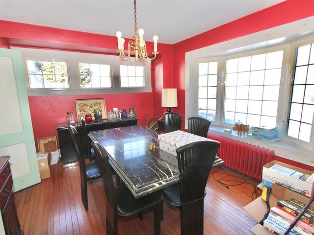 87 Malden St, Worcester, MA 01606