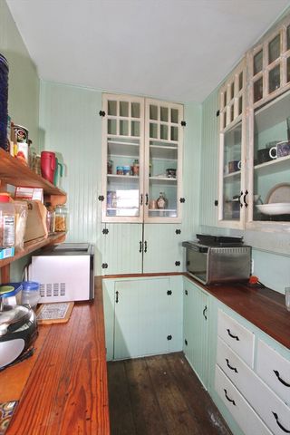 87 Malden St, Worcester, MA 01606