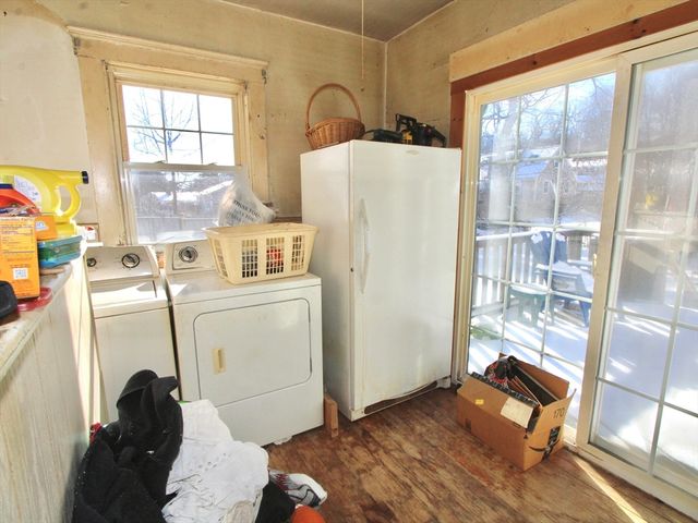 87 Malden St, Worcester, MA 01606