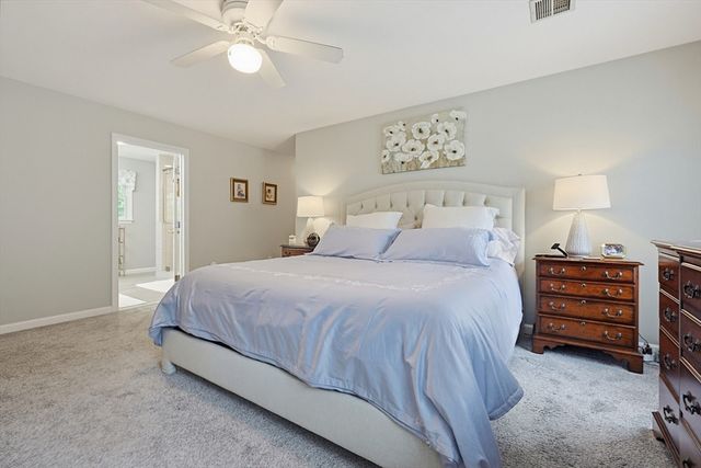 8 Douglas Dr, Mansfield, MA 02048