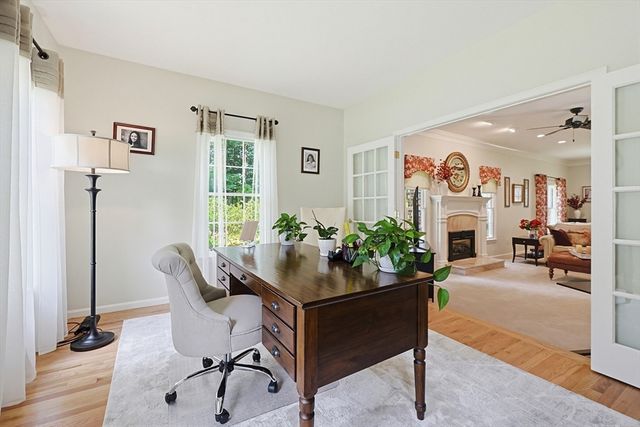 8 Douglas Dr, Mansfield, MA 02048