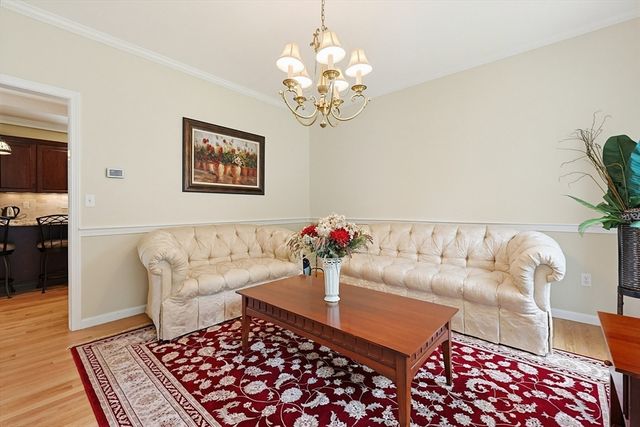 8 Douglas Dr, Mansfield, MA 02048