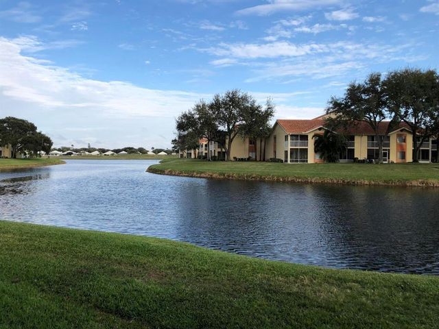 7108 Glenmoor Drive 7108, West Palm Beach, FL 33409