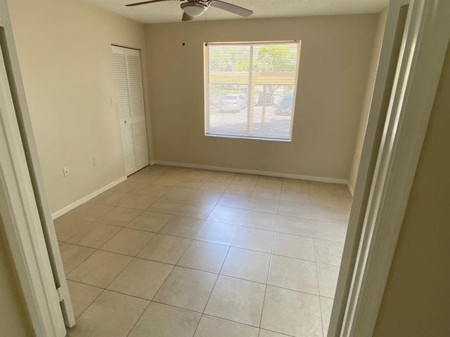 7108 Glenmoor Drive 7108, West Palm Beach, FL 33409