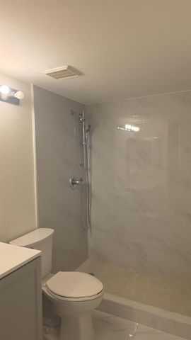 7108 Glenmoor Drive 7108, West Palm Beach, FL 33409