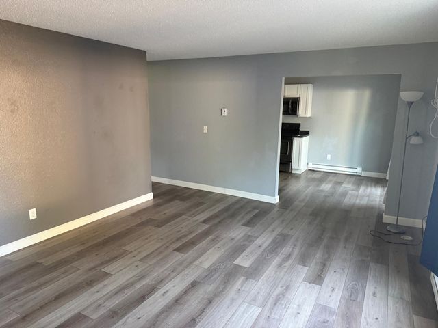 1632 Pinewood Lane, Hudson, WI 54016