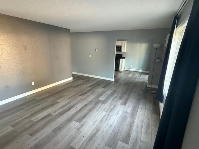 1632 Pinewood Lane, Hudson, WI 54016