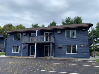 1632 Pinewood Lane, Hudson, WI 54016
