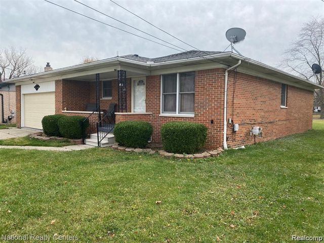 2106 Oakcrest Road, Sterling Heights, MI 48310