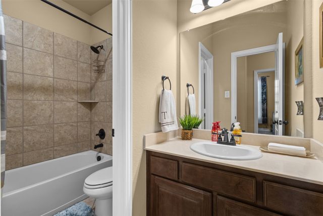 205 Melody Way, Red Oak, TX 75154