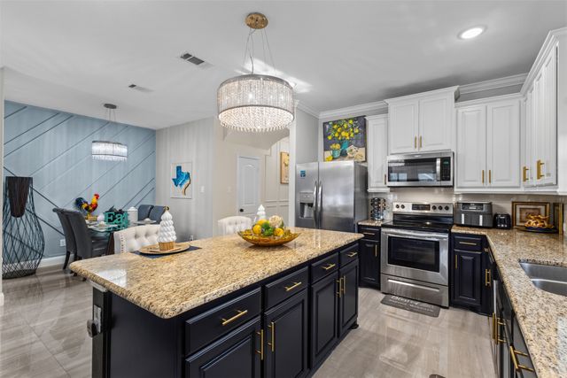205 Melody Way, Red Oak, TX 75154