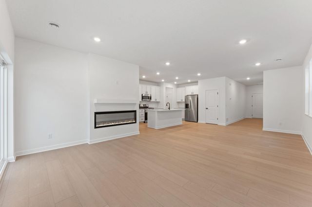 22372 Isla Way, Rogers, MN 55374