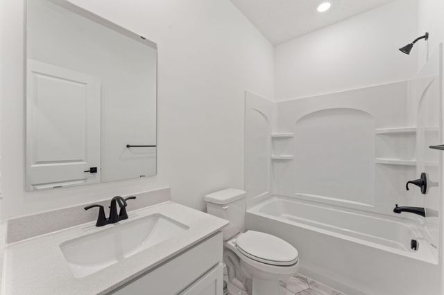 22372 Isla Way, Rogers, MN 55374