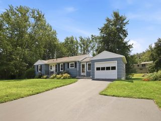 113 Stoneleigh Road, Holden, MA 01520