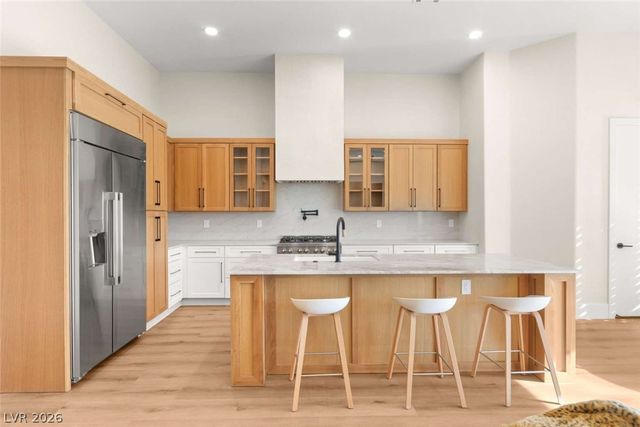 8649 Robinson Ridge Drive, Las Vegas, NV 89117