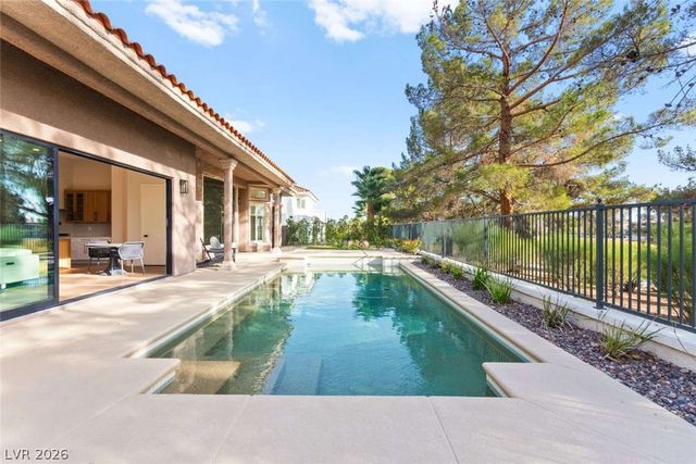 8649 Robinson Ridge Drive, Las Vegas, NV 89117