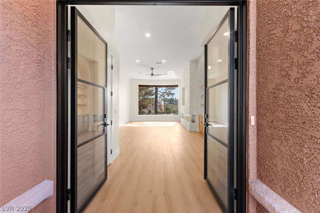 8649 Robinson Ridge Drive, Las Vegas, NV 89117