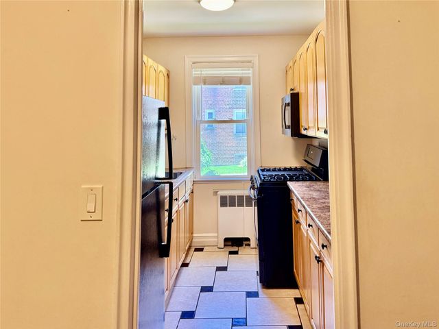 1555 Central Park Avenue H2, Yonkers, NY 10710