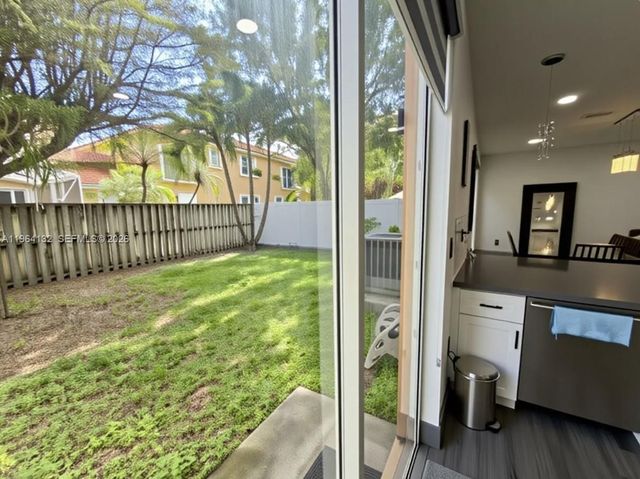 2343 NW 162nd Way 2343, Pembroke Pines, FL 33028