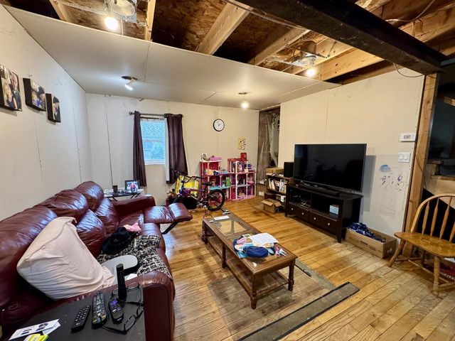 W346N5334 Elm AVENUE, Okauchee, WI 53069