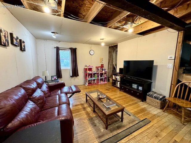 W346N5334 Elm AVENUE, Okauchee, WI 53069